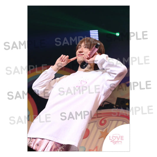 LOVE Typhoon Tour Photo01